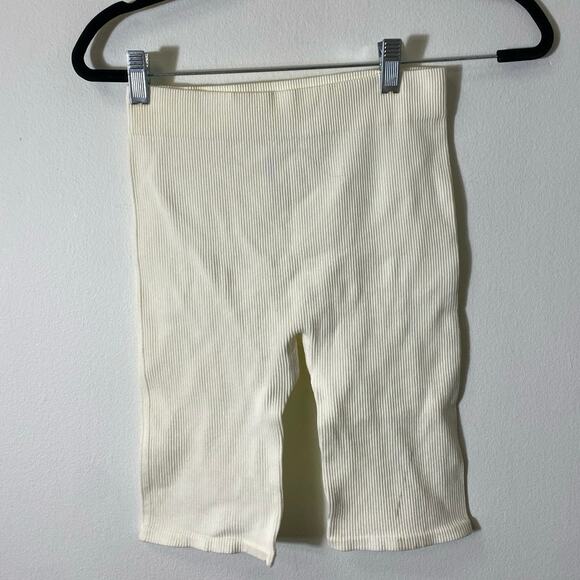 Love Tree Never Worn Cream Athletic Shorts Sz L - Picture 1 of 4